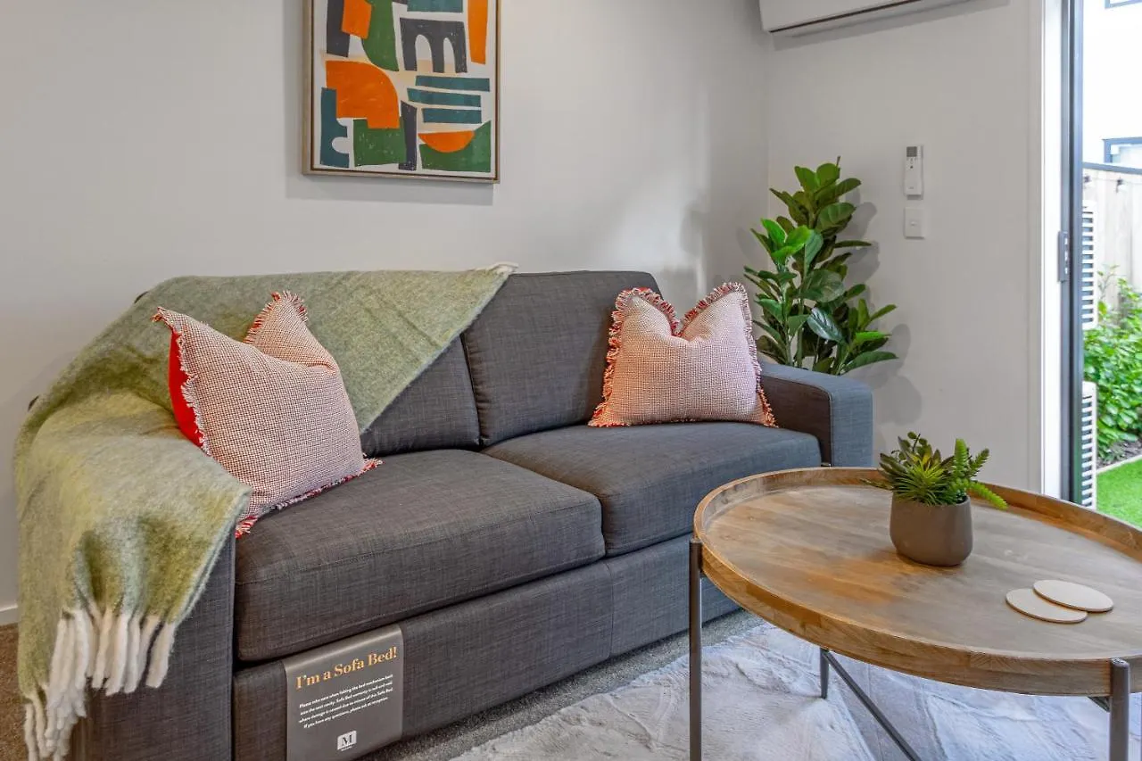 Vibrant City Abode - 2 Bed 2 Bath Apartment Christchurch 0*,  New Zealand